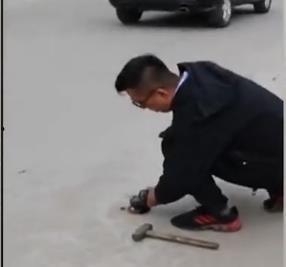 拔钉子视频,见证手艺与智慧的完美结合