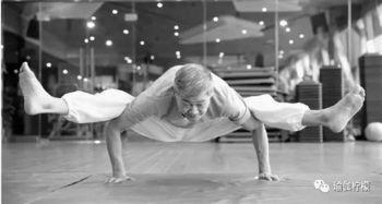 老人瑜珈视频,跟随老人瑜伽视频,享受健康生活新体验